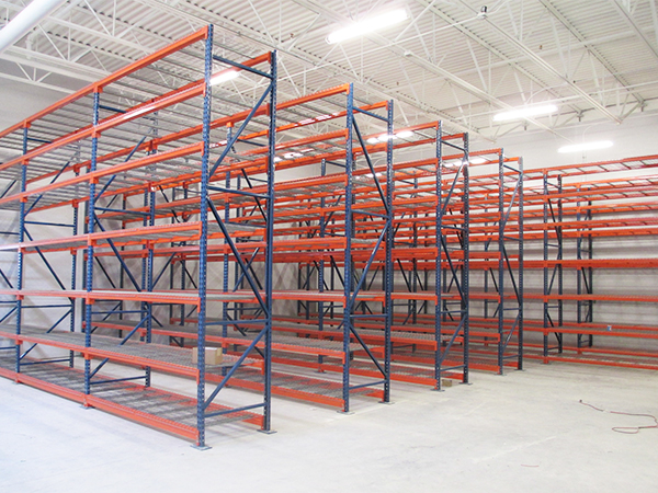 Installing The Best Of Industrial Pallet Racking For Komatsu’s New Rock Springs, WY Warehouse